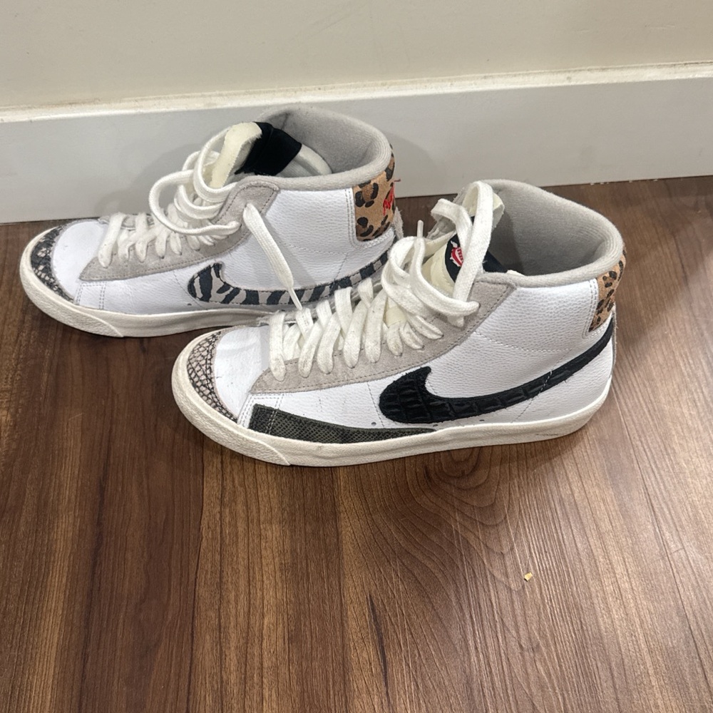 Nike blazers - Picture 2 of 3